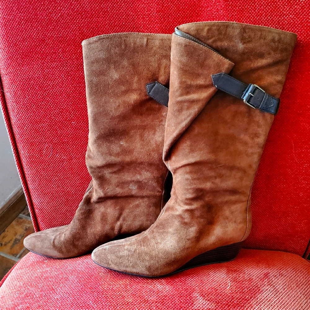 Womens leather boots, size 8, NWOT